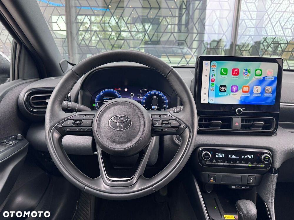 Toyota Yaris Hybrid 1.5 Executive - 14