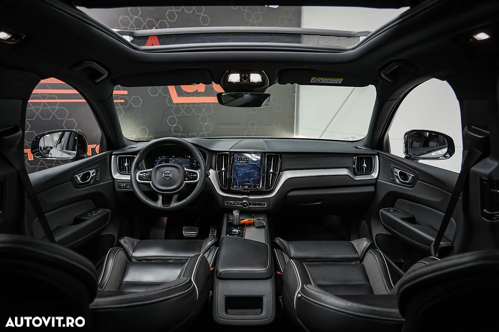 Volvo XC 60 T6 AWD AT PHEV Plus Dark - 4