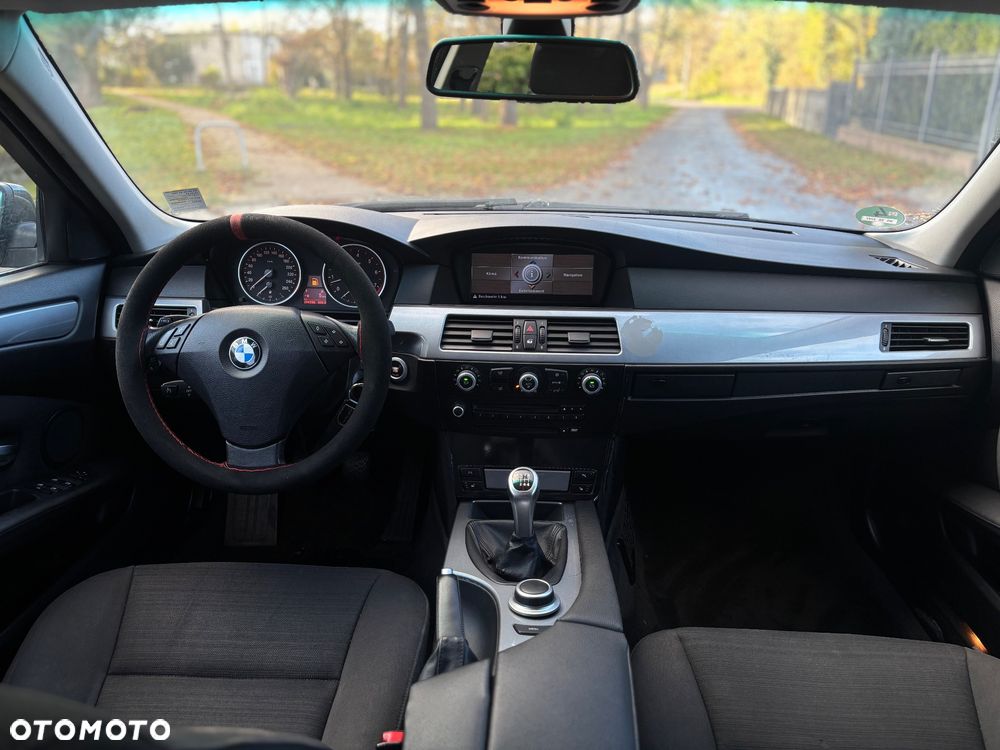 BMW Seria 5 523i Edition Exclusive - 7