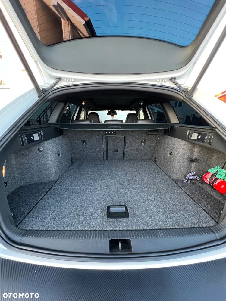 Skoda Octavia 2.0 TDI DSG RS - 31