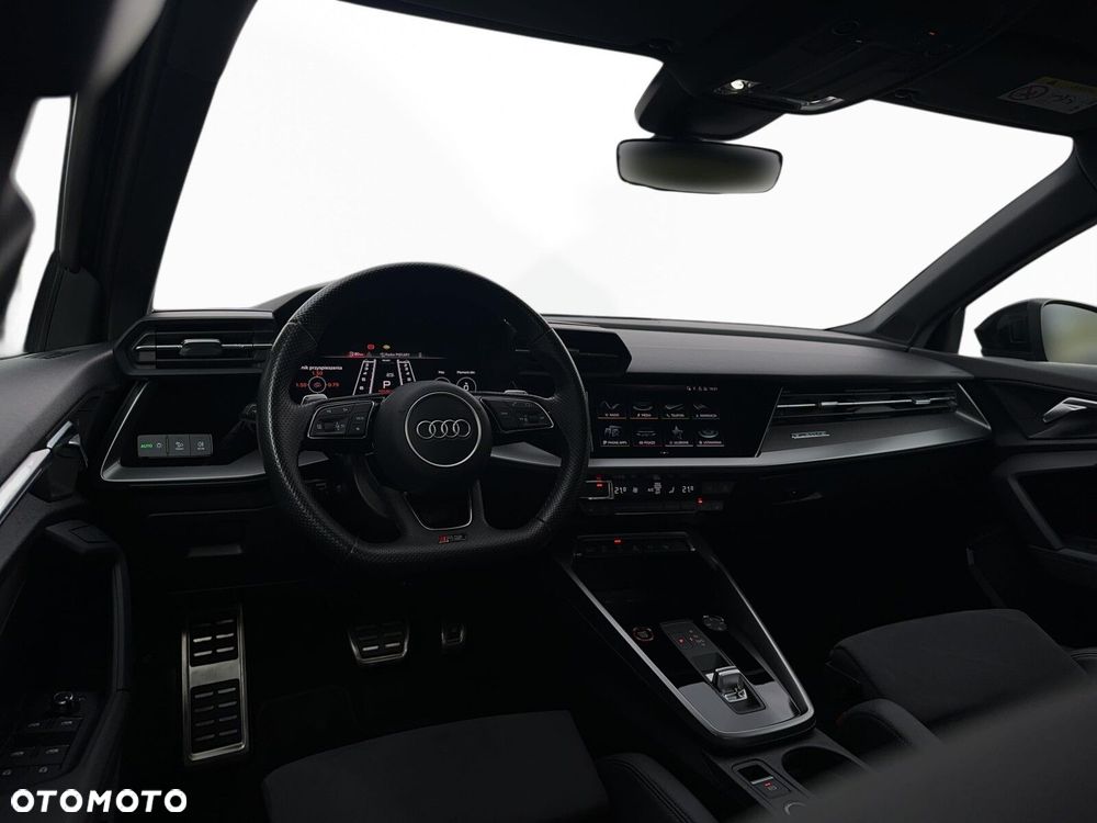 Audi RS3 Sportback - 17