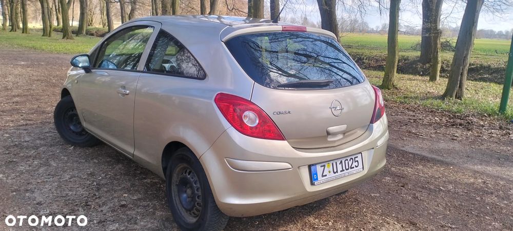 Opel Corsa 1.2 16V Enjoy - 27