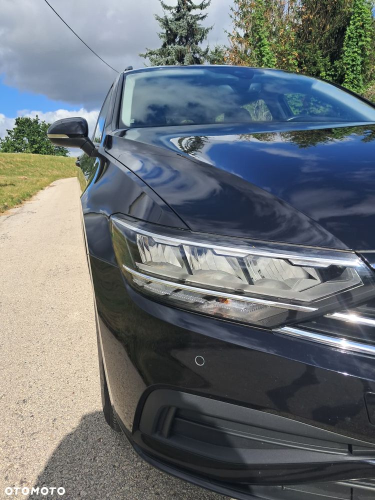 Volkswagen Passat 2.0 TDI EVO Elegance DSG - 7