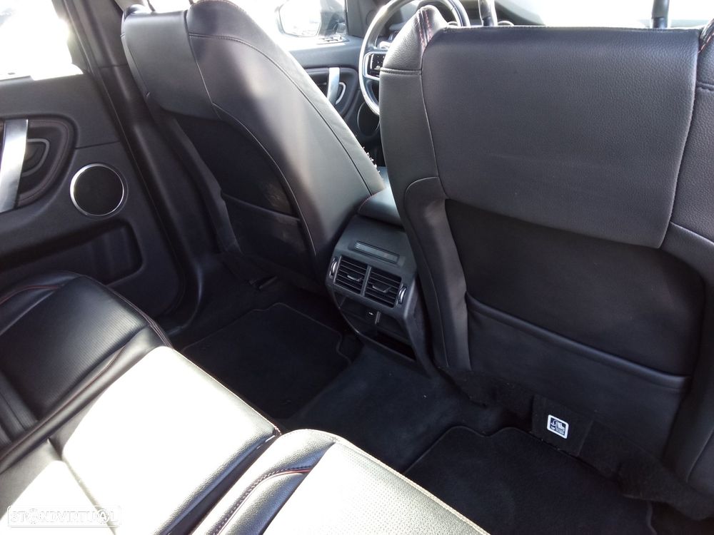 Land Rover Discovery Sport 2.0 D165 R-Dynamic - 31