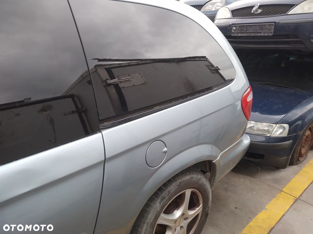 CHRYSLER GRAND VOYAGER IV 04-08 3.8 MPFI SXT - RADIO PBE - 8