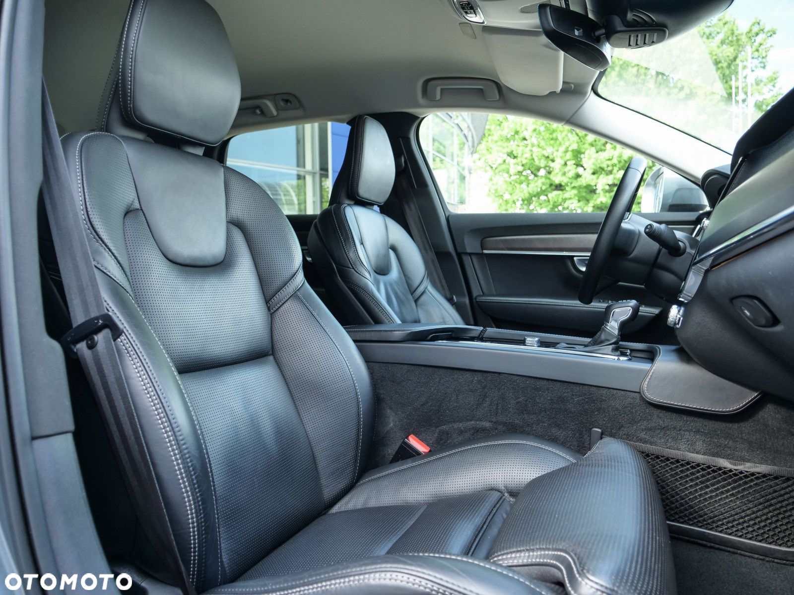 Volvo V90 Cross Country - 29