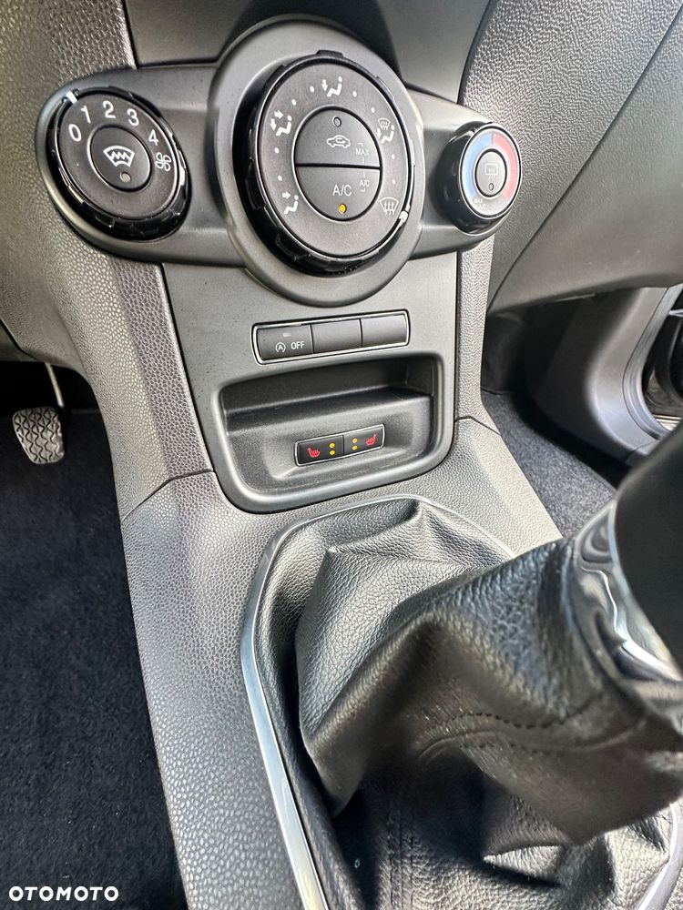 Ford Fiesta - 15
