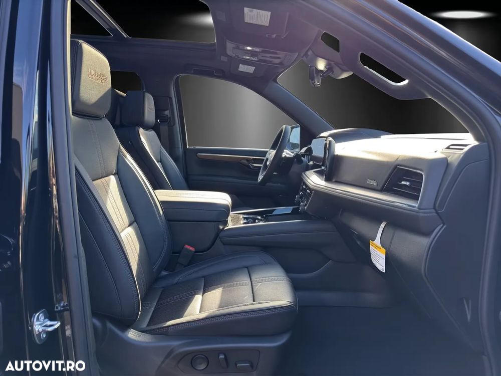 Chevrolet Suburban - 8