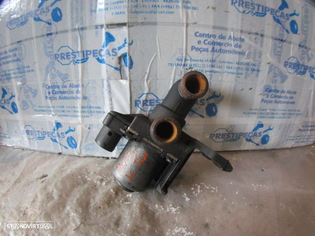 Modulo 8391418 1147412052  BMW E36 COMPACT 1997 318 TDS 90CV 3P CINZA Bomba De Água BMW E36 318 BERLINE 2000 1.7D 90CV 4P BORDEAUX - 2