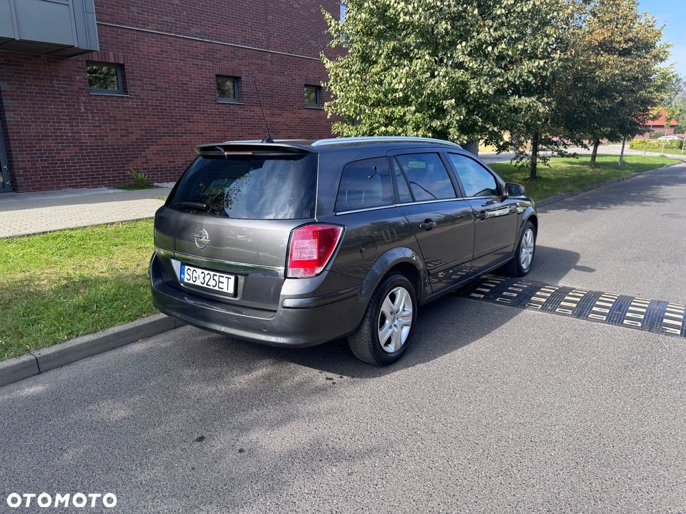 Opel Astra 1.8 Caravan Cosmo - 8