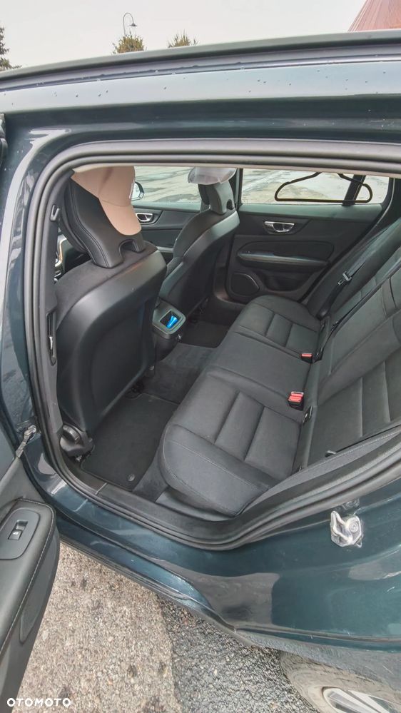 Volvo V60 D3 SCR Momentum - 14