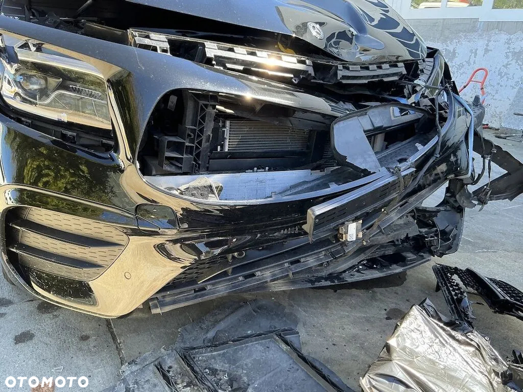 Mercedes-Benz GLB 250 4-Matic 8G-DCT - 4