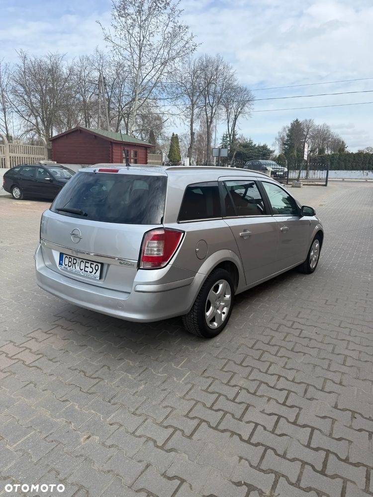 Opel Astra 1.7 CDTI - 10