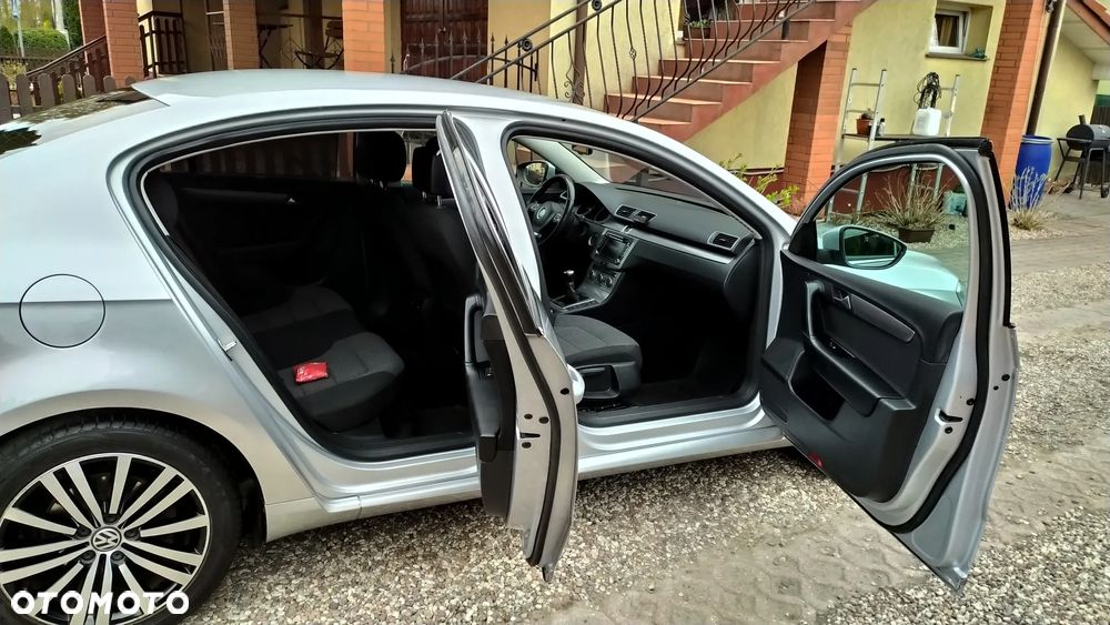 Volkswagen Passat 2.0 TDI Comfortline Optimum - 15