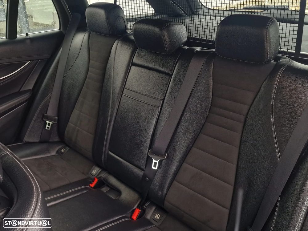 Mercedes-Benz E 300 de 9G-TRONIC AMG Line - 12