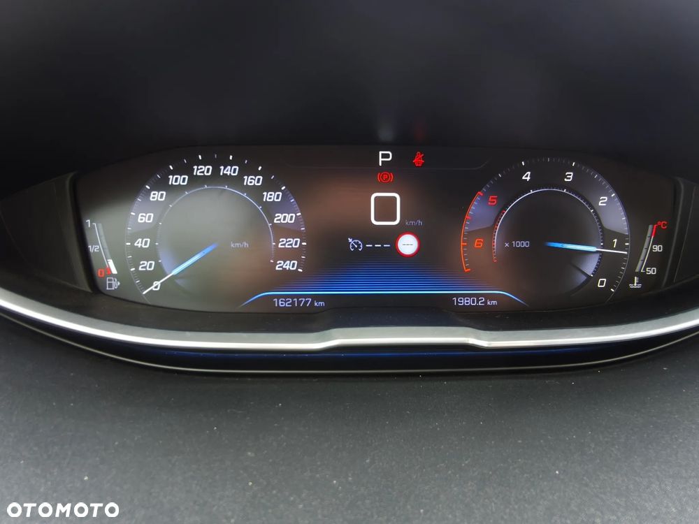Peugeot 3008 1.6 BlueHDi Active S&S EAT6 - 19