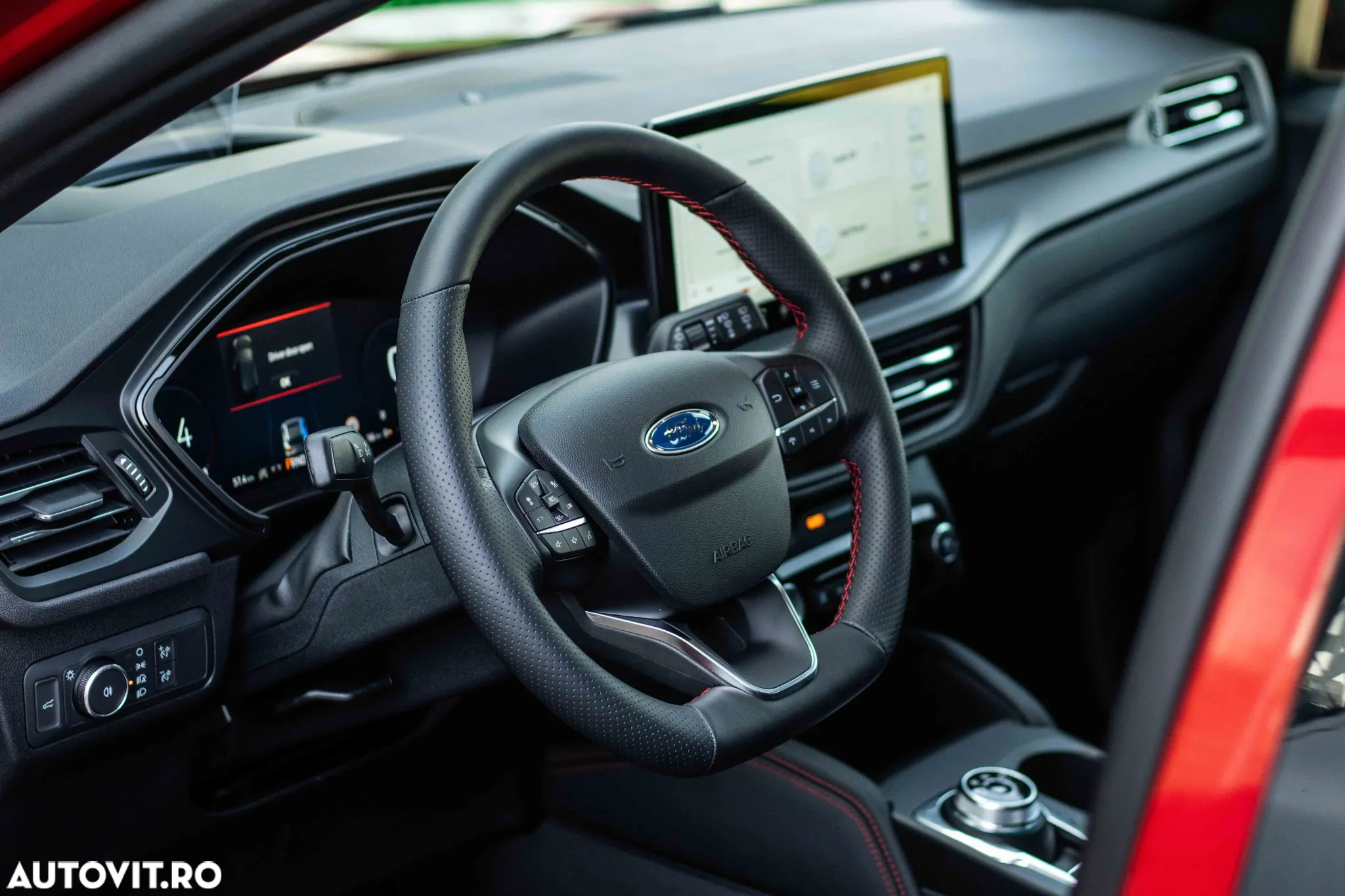Ford Kuga 1.5 EcoBoost A8 FWD ST-Line X - 9