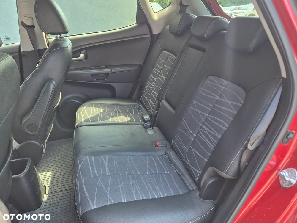 Kia Venga 1.4 Business Line - 9
