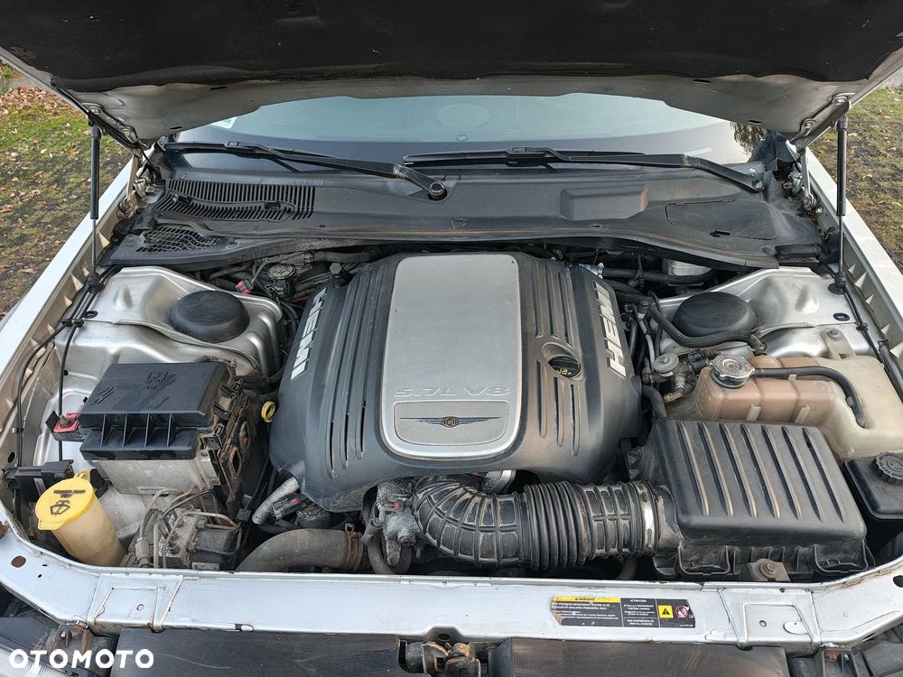 Chrysler 300C 5.7 V8 HEMI AWD Automatik - 21