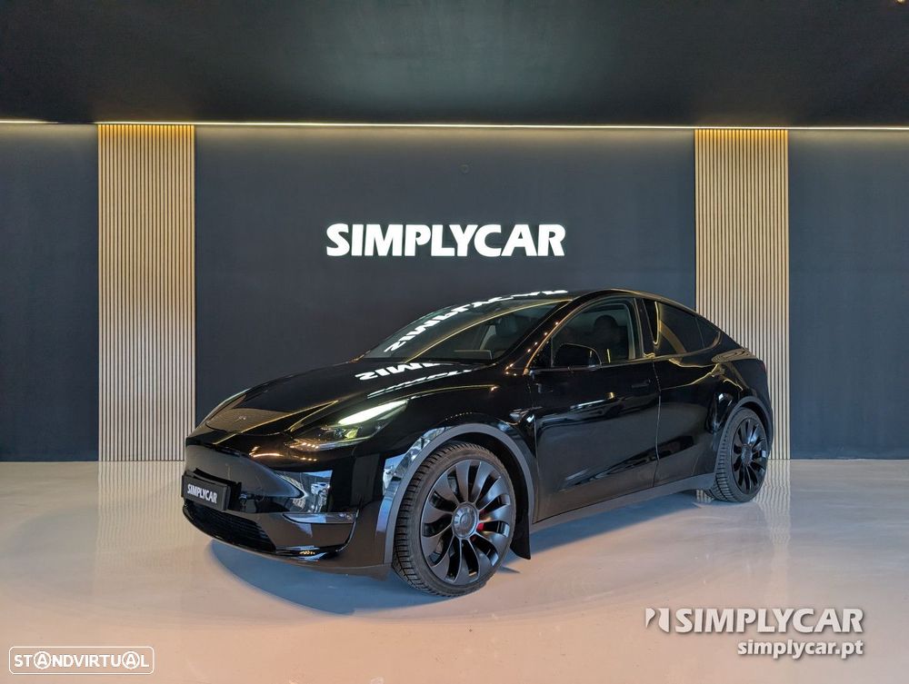 Tesla Model Y - 2
