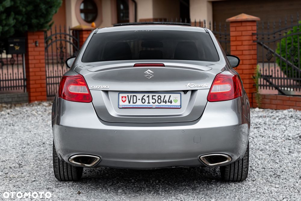 Suzuki Kizashi 2.4 4x4 CVT Sport - 8