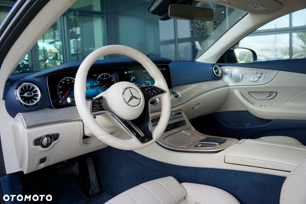 Mercedes-Benz Klasa E 300 Avantgarde - 17