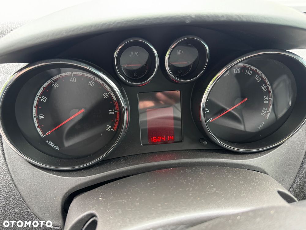Opel Meriva - 12