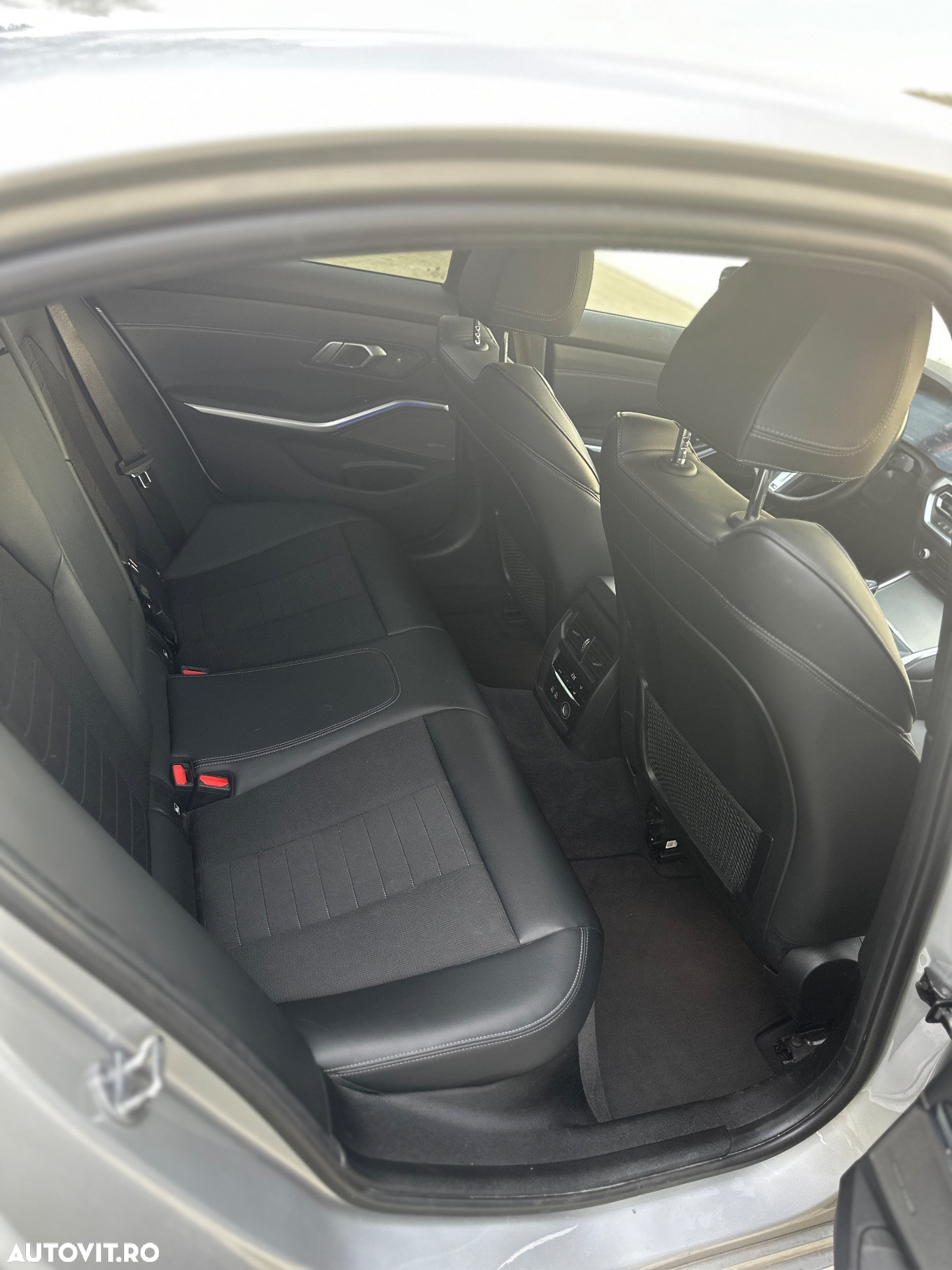 BMW Seria 3 320d xDrive AT - 11