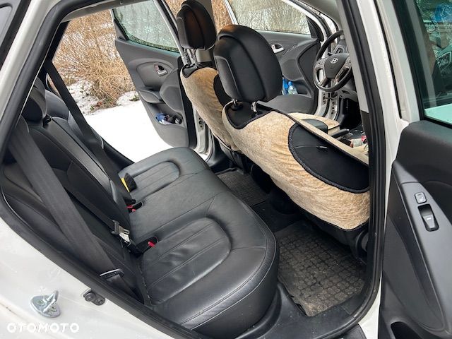 Hyundai ix35 ver-2-0-crdi-premium - 10