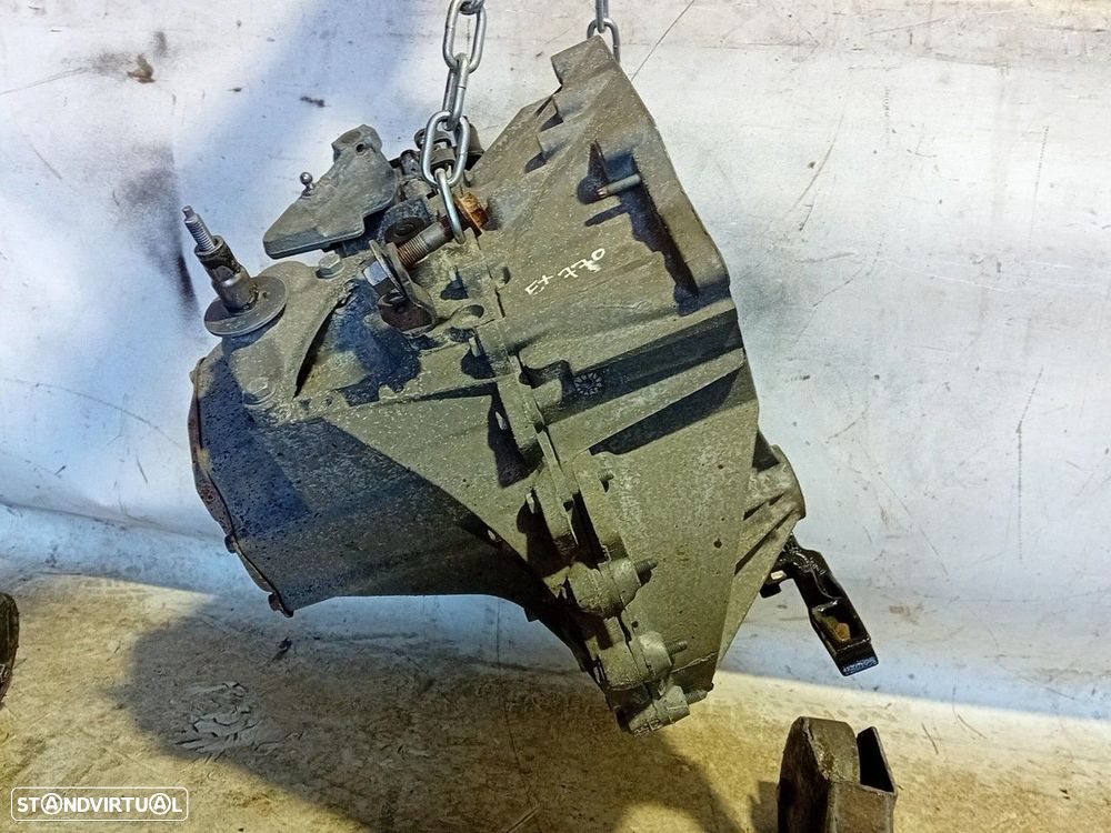 Caixa de velocidades manual PEUGEOT 5008 I (0U_, 0E_) - 4