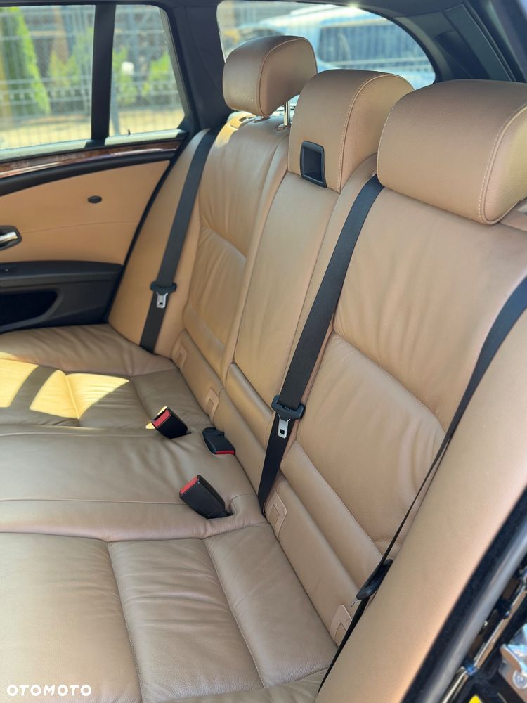 BMW Seria 5 520d - 5