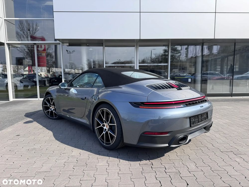 Porsche 911 Carrera - 9