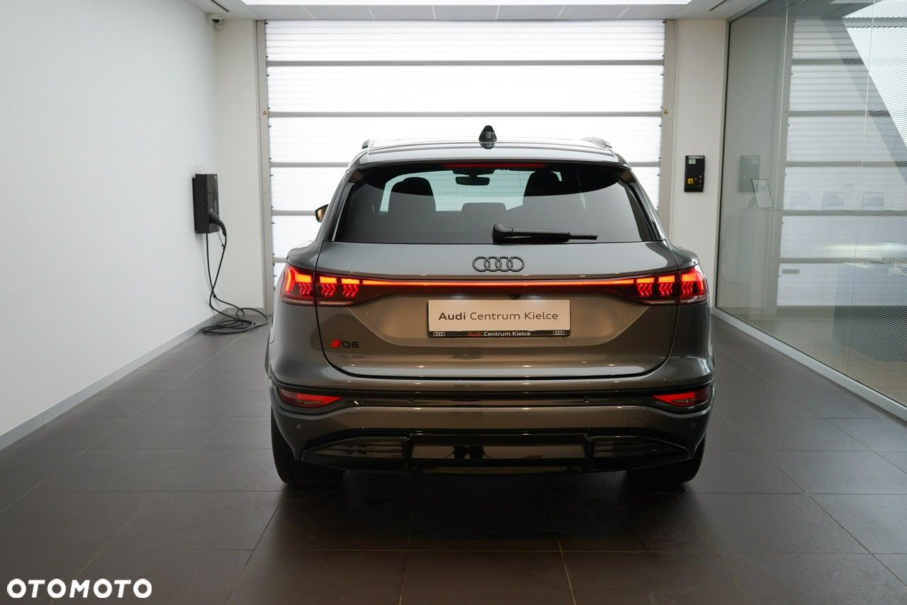 Audi Q6 e-tron - 4