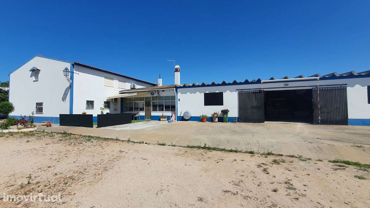 Quinta com potencial para Turismo Rural ou Habitação - Grande imagem: 4/60