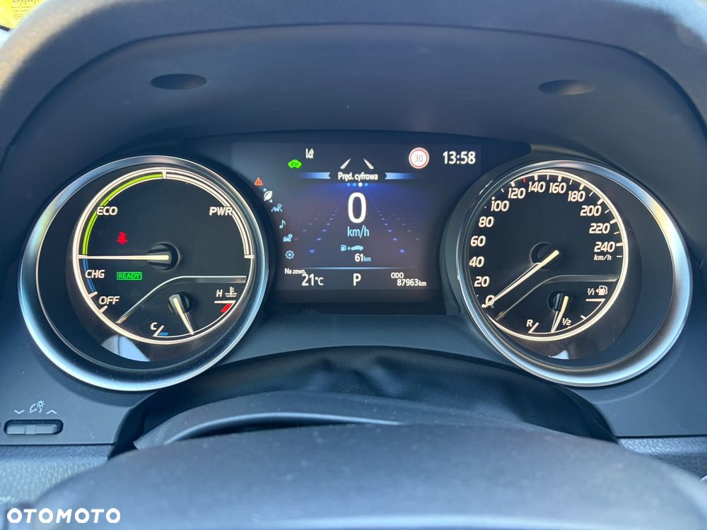 Toyota Camry 2.5 Hybrid Executive CVT - 16