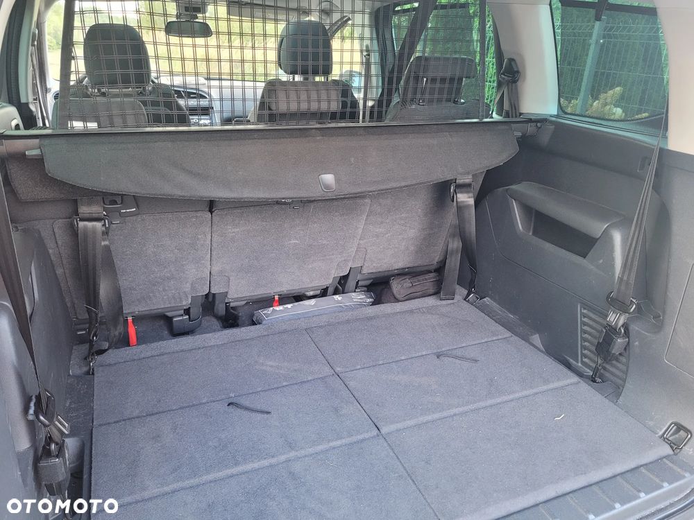 Peugeot 5008 2.0 BlueHDI Allure S&S - 22