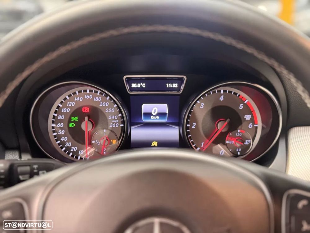 Mercedes-Benz CLA 180 d Shooting Brake Urban - 17