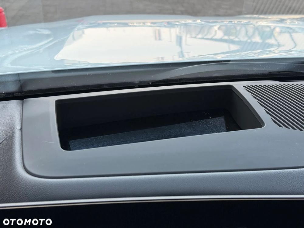 BMW Seria 5 520d - 25