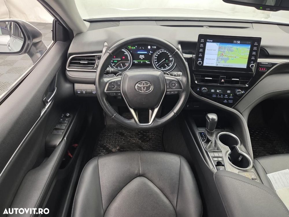 Toyota Camry 2.5 Dynamic - 10