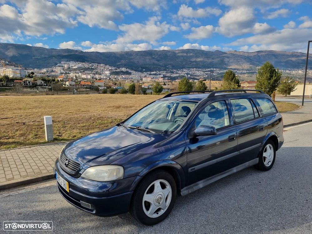 Opel Astra Caravan - 2