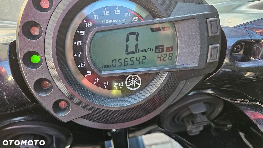 Yamaha FZ6 - 18