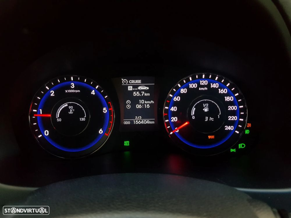 Hyundai i40 SW 1.7 CRDi Blue Comfort - 27