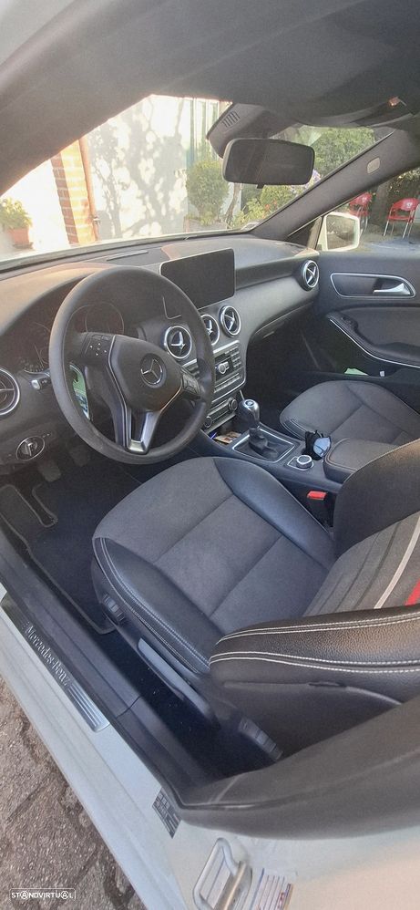 Mercedes-Benz A 180 CDI BE Edition Urban - 10