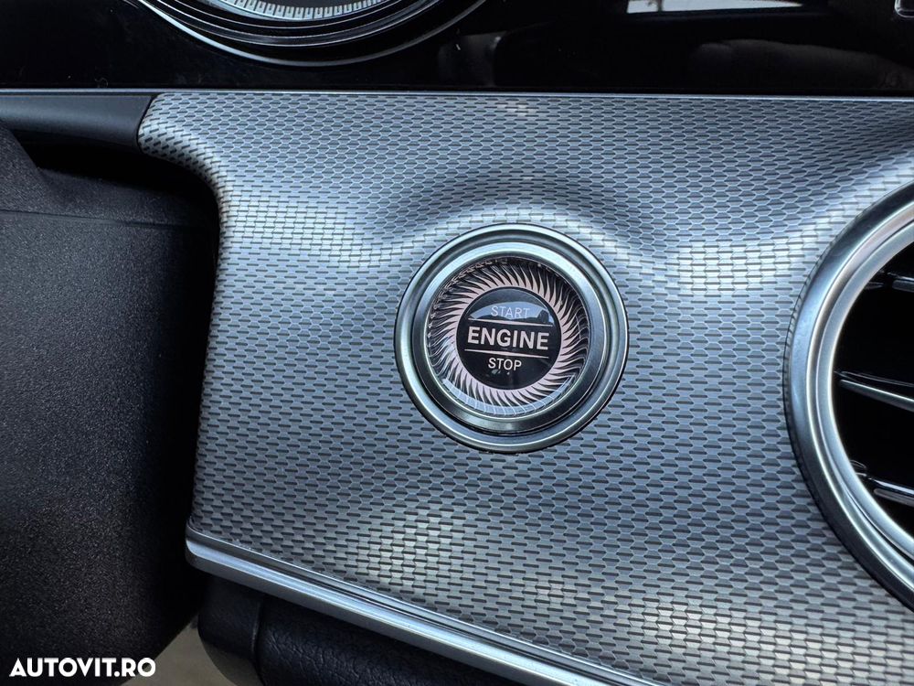 Mercedes-Benz E 300 Aut. - 11