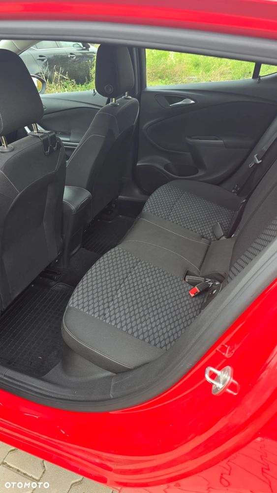 Opel Astra - 16