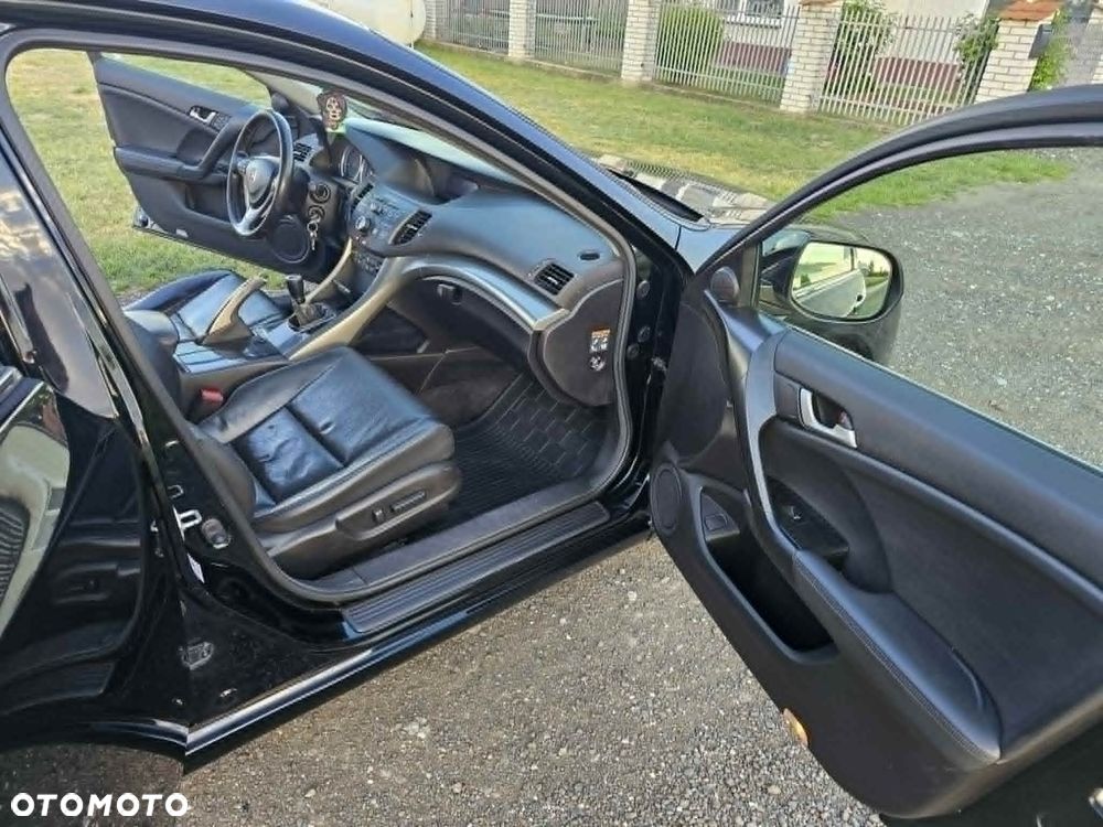 Honda Accord 2.0 Executive - 16