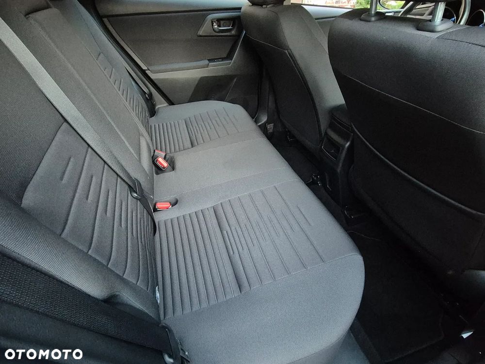 Toyota Auris - 31