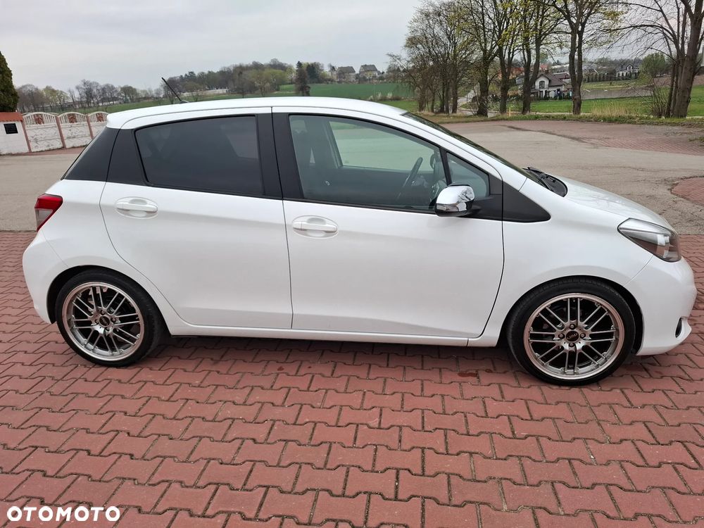 Toyota Yaris 1.33 VVT-i Edition - 14