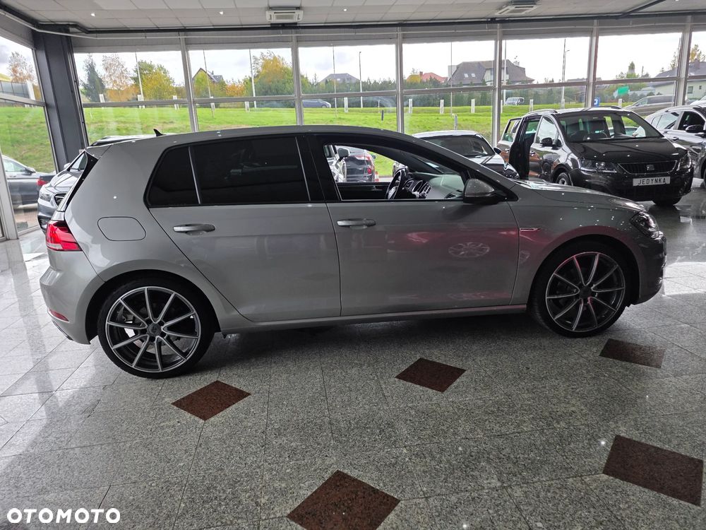 Volkswagen Golf - 9