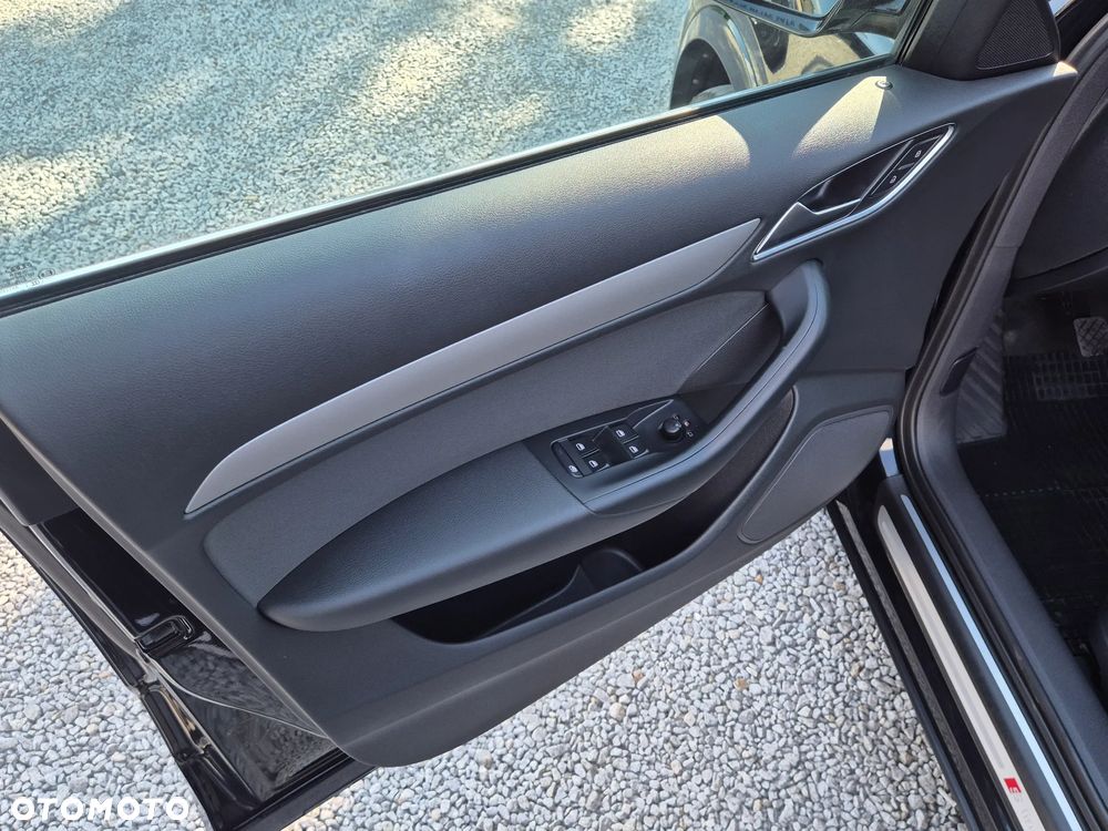 Audi Q3 2.0 TDI Quattro Edycja Specjalna - 31